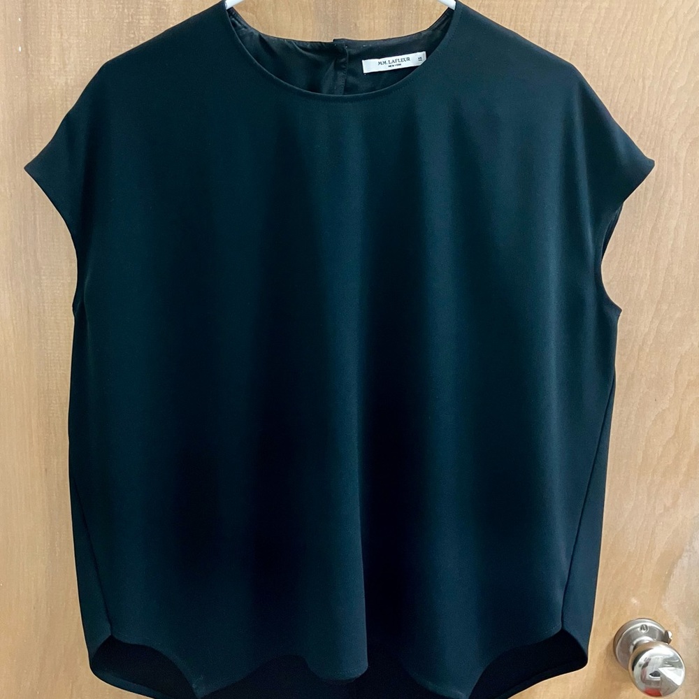 M. M. LaFleur Black Didion top